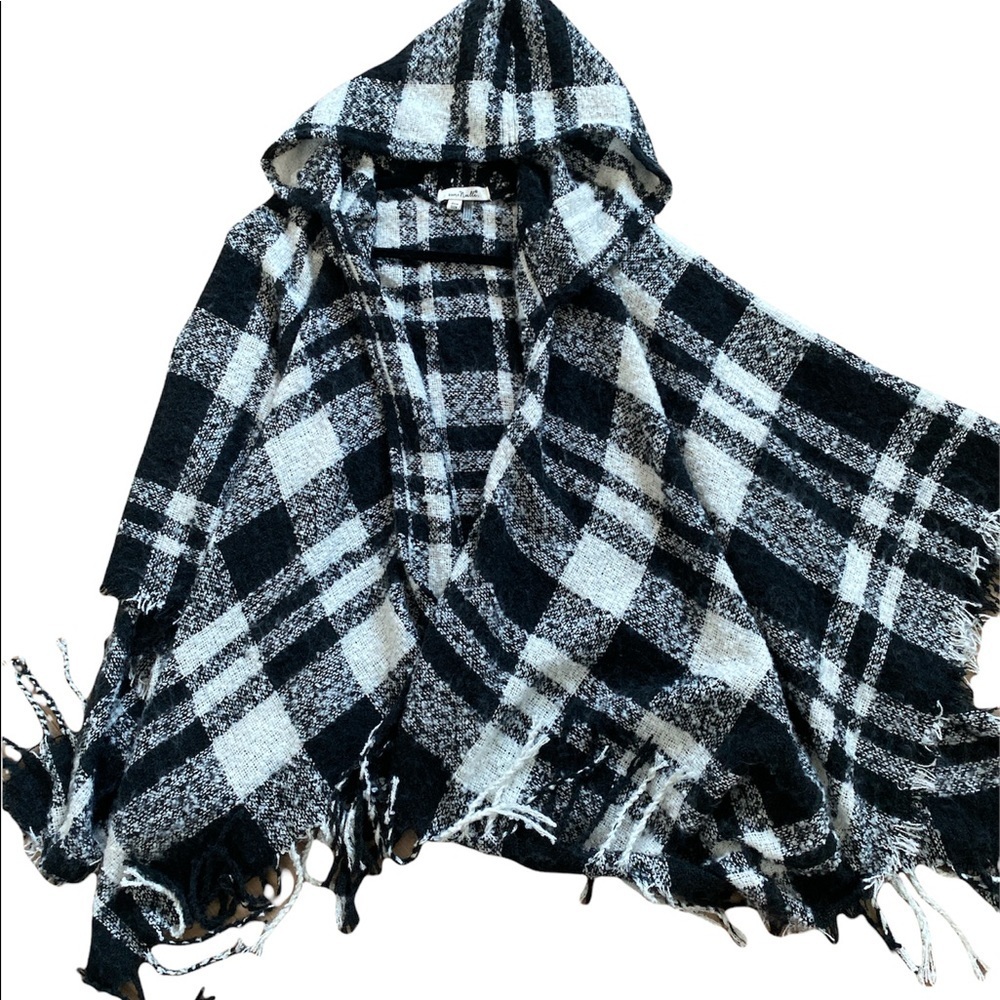 Hooded Poncho /Wrap